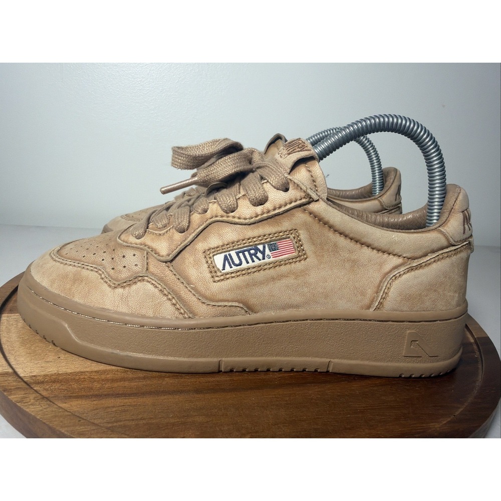 Autry Medalist Low Tan Solid Tobacco Leather Sneakers 38 USA Womens 8 RARE